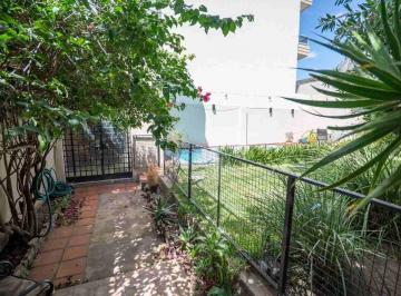Casa · 240m² · 6 Ambientes · 1 Cochera · Casa 5 Amb Venta San Martín Posible Jardín Pileta