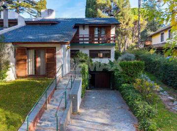 Casa · 208m² · 6 Ambientes · 1 Cochera · Casa en Venta Pinamar Zona Centro Gas Natural