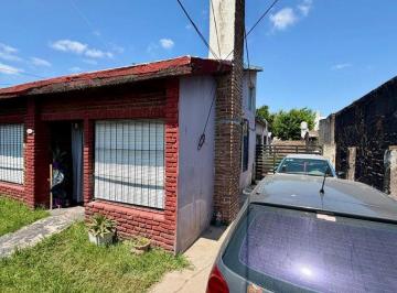 Casa · 80m² · 4 Ambientes · 3 Cocheras · Casa 4 Amb Venta Longchamps Garage 3 Aut