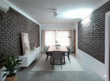 Casa · 100m² · 3 Ambientes · 1 Cochera · Casa 3 Ambientes en Venta en Pilar con Jardin
