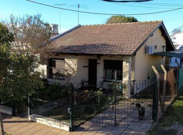 Casa · 132m² · 4 Ambientes · 2 Cocheras · Venta de Casa en Escobar Apto Credito