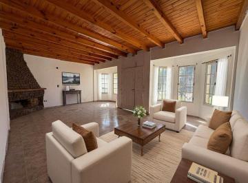 Casa · 241m² · 5 Ambientes · 1 Cochera · Venta Casa 5 Amb Don Torcuato Apto Credito Pileta