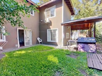 Casa · 120m² · 5 Ambientes · 1 Cochera · Casa Duplex Venta Quilmes Oeste 5 Ambientes Parque