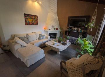 Casa · 65m² · 3 Ambientes · 2 Cocheras · Casa Venta 3 Ambientes Jardin Parrilla Pilarica