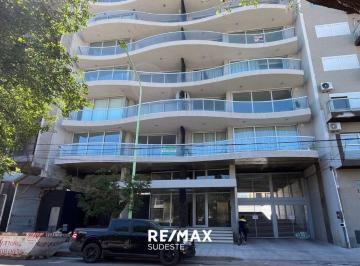 Departamento · 180m² · 4 Ambientes · 2 Cocheras · Venta Semipiso a Estrenar 3 Dorm 19 de Mayo 571
