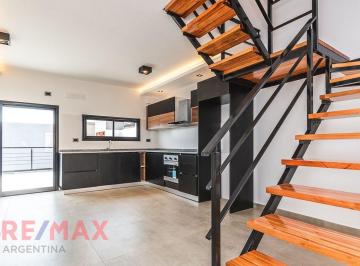 Departamento · 110m² · 3 Ambientes · Venta de Departamento Tipo Duplex en Ramos Mejia