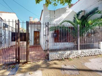 Casa · 116m² · 3 Ambientes · 1 Cochera · Casa Colonial Venta 3 Ambientes en Lomas de Zamora