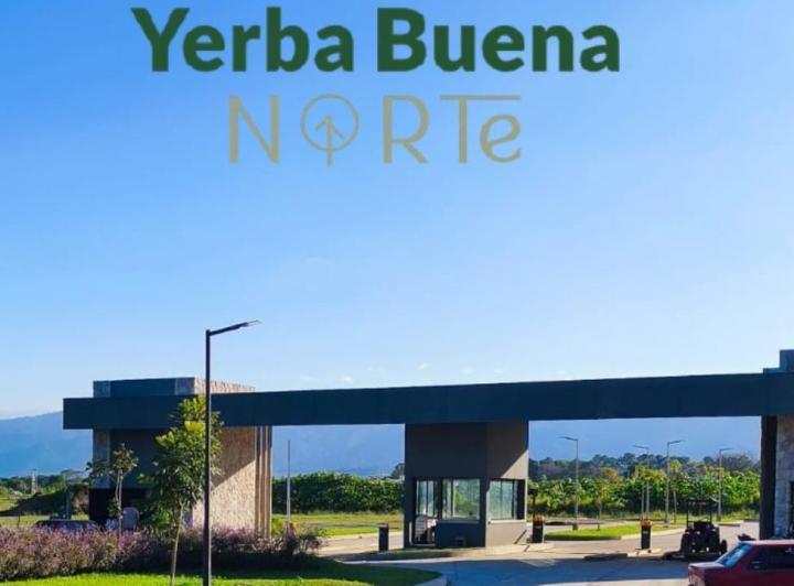 Terreno · 757m²