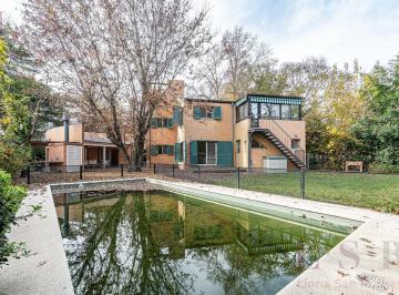 Casa · 830m² · 6 Ambientes · Casa 3 Dorm. - Parrilla - Pileta - Villa Bertha - Benavidez