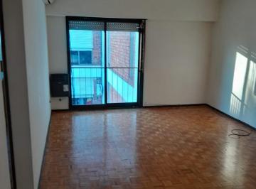 Departamento , Avellaneda · Monoambiente Amplio y Muy Luminoso en Avellaneda Centro