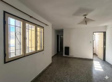 Foto · Oportunidad! Alberdi: Dean Funes 1400 2 Dorm. Primer Piso por Escalera