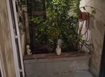 PH de 2 ambientes, Avellaneda · PH 2 Amb + Patio con Espacio Aéreo, Sarandí Usd 33.00033