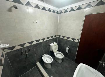 Departamento en Alquiler de 4 ambientes La Quinta · Departamento 2 Dorm. en Una Planta. Garaje. B° La Quinta