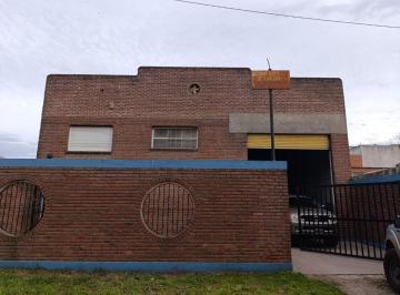 Bodega-Galpón de 8 ambientes, Mar del Plata · Galpon + Dpto + Quincho (Ayolas a 100 m de Champagnat)