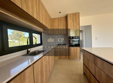Casa · 135m² · 4 Ambientes · 3 Cocheras · Sg Casa Venta Estrenar Premium Santa Sofia