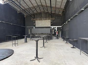 Local comercial · 430m² · Local Salon Alquiler Gonzalez Catan Usos Multiples