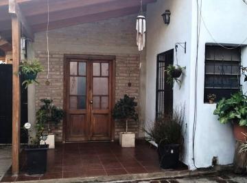 Casa · 417m² · 8 Ambientes · Venta Casa C Galpon y Local Villa Rivera Indarte