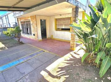 Casa · 112m² · 4 Ambientes · 1 Cochera · Venta Casa 4 Amb Mas Galpon Merlo Exc Oportunidad