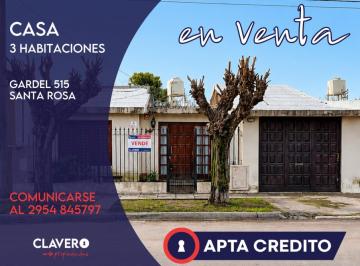 Casa · 196m² · 6 Ambientes · 1 Cochera · Casa Amplia de 3 Habitaciones