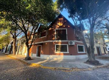 Casa · 164m² · 4 Ambientes · 1 Cochera · Venta Casa 4 Amb Duplex Patio Parrilla Floresta