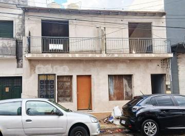 PH · 25m² · 1 Ambiente · Venta Monoambiente con Balcón y Patio 7 m²