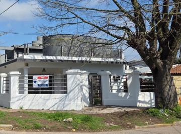 Casa · 200m² · 5 Ambientes · 2 Cocheras · Venta Casa con Departamento, Don Torcuato