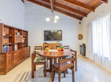 Casa · 78m² · 3 Ambientes · 1 Cochera · Casa en Venta en La Plata
