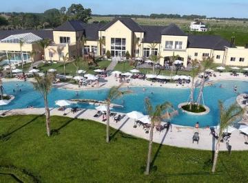 Casa · 186m² · 4 Ambientes · 2 Cocheras · Casa en Venta Harás del Sur Iii - Financiacion