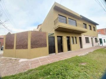Casa · 196m² · 5 Ambientes · 1 Cochera · Venta Casa en Bloque Ideal Inversor Quilmes Oeste