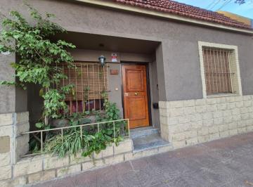 PH de 4 ambientes, Agronomía · Alquiler PH 4 Ambientes C/parrilla - Frente - Pb - S/expensas - Agronomia - Dueñ