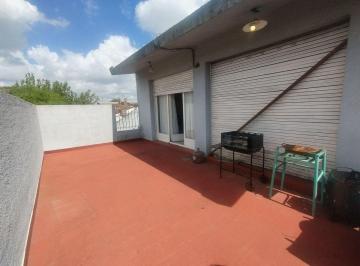 Casa · 183m² · 6 Ambientes · 2 Cocheras · Casa, Venta, 2 Familias, Cochera, Local, Merlo