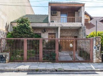 Casa · 240m² · 5 Ambientes · Venta Casa 5 Ambientes Ramos Mejia