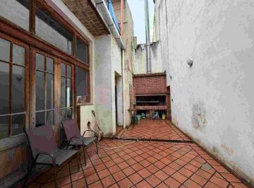 Casa · 200m² · 7 Ambientes · 1 Cochera · Venta Casa/ph en Bloque en Parque Avellaneda