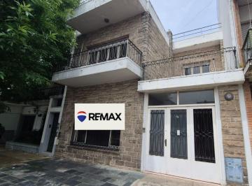 Casa · 254m² · 5 Ambientes · 1 Cochera · Casa 5 Ambientes Venta Lomas de Zamora Jardin