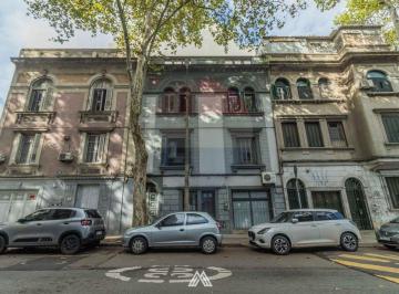 Casa · 229m² · 8 Ambientes · 1 Cochera · Venta Casa Tríplex Padrón Único Ascensor Palermo