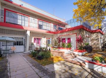 Casa · 201m² · 5 Ambientes · 1 Cochera · Venta Casa 5 Amb con Coch Villa Devoto Permuta