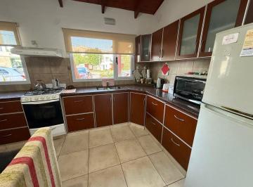 Casa · 160m² · 3 Ambientes · 1 Cochera · Venta Casa con Pileta Carrio Privado Pago Chico