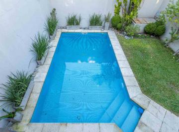 Casa · 264m² · 6 Ambientes · 2 Cocheras · Venta de Casa Jardin Pileta Cochera Villa Urquiza
