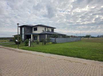 Terreno · 519m² · Terreno en Barrio Privado con Laguna y Amenities