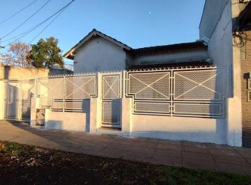 Casa · 115m² · 3 Ambientes · 2 Cocheras · En Venta Chalet a Nuevo 3 Amb + Galpon