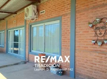 Casa · 190m² · 2 Ambientes · 1 Cochera · Venta Casa Quincho Puerto Tirol
