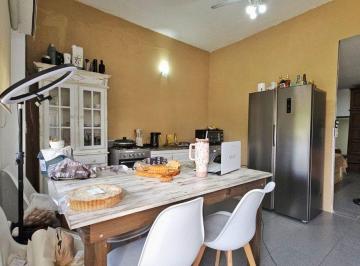 PH · 180m² · 12 Ambientes · 1 Cochera · Venta en Bloque: 5 PH Alquilados + 2 Locales Garin