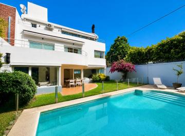 Casa de 7 ambientes, Vicente López · Unica! Impecable Casa en El Corazon de V. Lopez Piscina