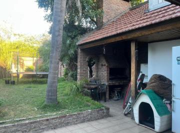 Casa · 217ha · 4 Ambientes · 1 Cochera · Casa en Venta Banfield