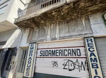 Casa · 210ha · 7 Ambientes · 2 Cocheras · Casa Venta en Lanús Oeste