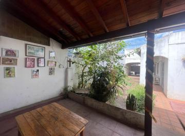 Casa · 132m² · 5 Ambientes · 1 Cochera · Casa en Venta Remedios de Escalada