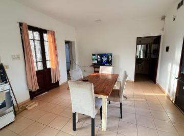 Casa · 65m² · 3 Ambientes · Se Vende Casa 1 Dormitorio con Todos Los Servicios