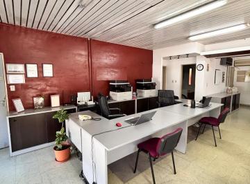 Oficina comercial · 225m² · 4 Ambientes · Oficina - Macrocentro