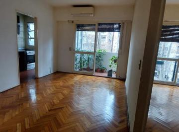 Departamento de 2 ambientes, Belgrano · 2 Ambientes Al Frente Sobre Av con Boulevard / Todo Externo / Luminoso
