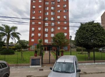 Departamento · 80m² · 4 Ambientes · 1 Cochera · Alquiler Dpto - 3 Dor con Cochera - Mendoza 3800